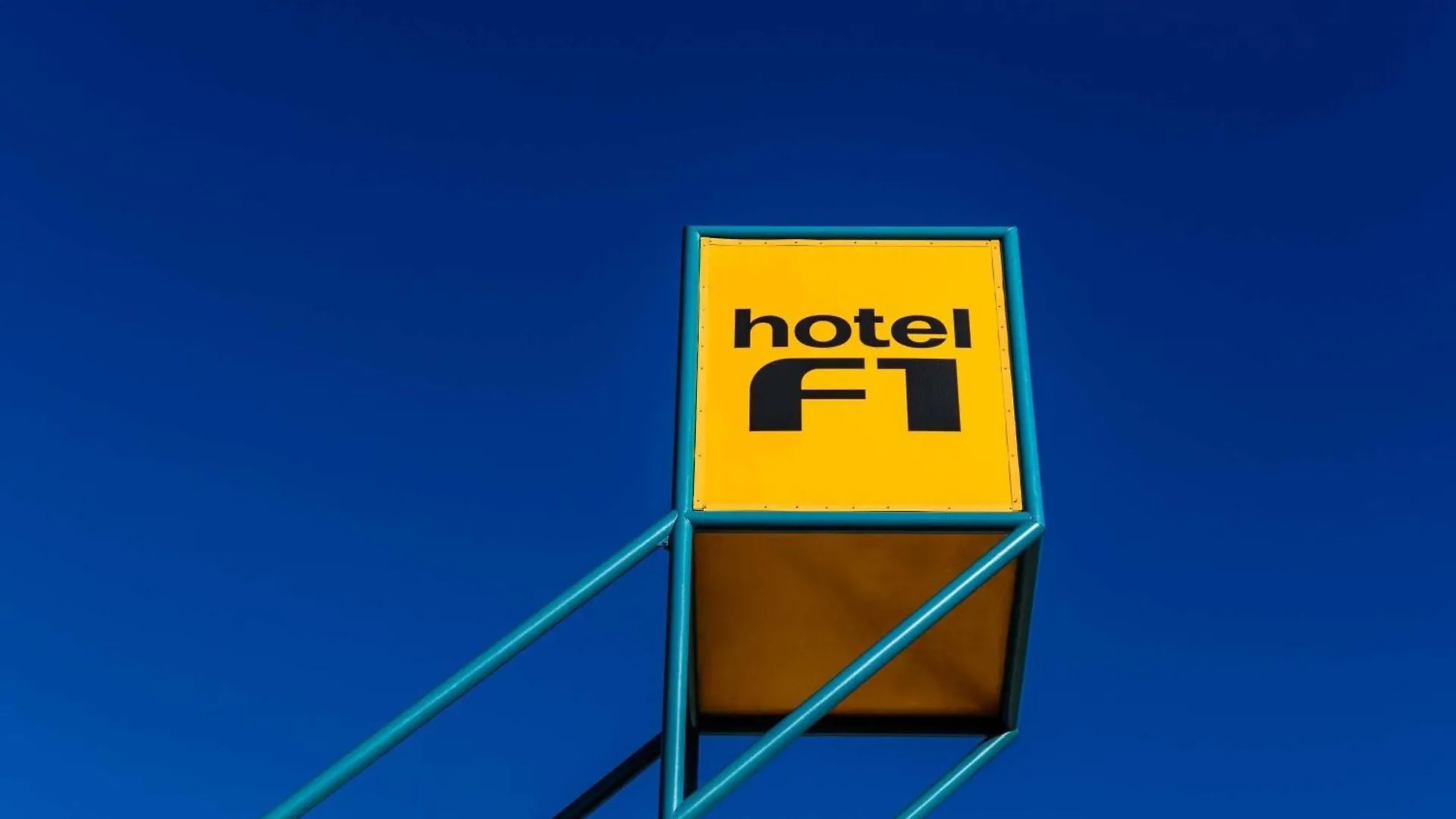 Hotel Hotelf1 Annecy Argonay