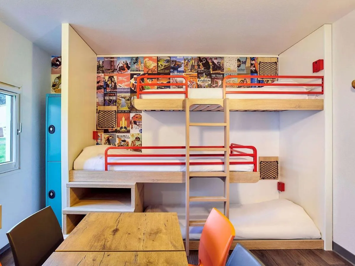 Hotelf1 Annecy Argonay Hotel